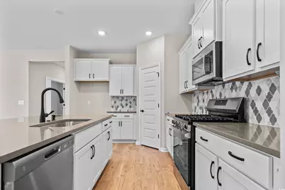 2216 Flatleaf Ct, Longs, SC 29568 - Photo 9