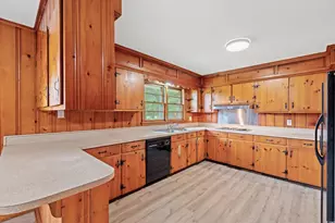 4155 Pinewood Dr, Mullins, SC 29574 - Photo 7
