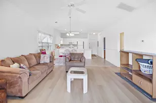 3923 Gladiola Ct, Myrtle Beach, SC 29588 - Photo 5