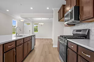 1306 Wykham Pk Dr, Myrtle Beach, SC 29579 - Photo 3