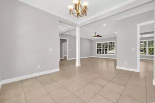 208 Lander Dr, Conway, SC 29526 - Photo 3