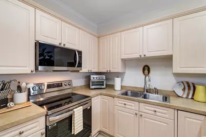 4843 Luster Leaf Circle #Unit 402, Myrtle Beach, SC 29577 - Photo 7