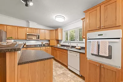 183 Sing Ave., Conway, SC 29527 - Photo 9