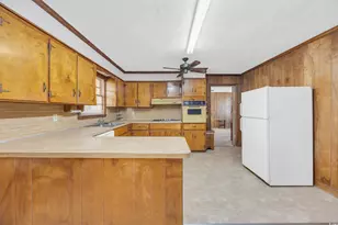 40 W Balsam St, Andrews, SC 29510 - Photo 11