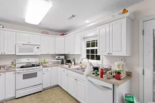 1117 Lochwood Ln, Conway, SC 29526 - Photo 5