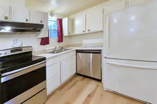 141 Marsh Oaks Dr, Pawleys Island, SC 29585 - Photo 13