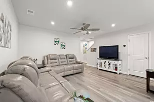 301 Granada St, Myrtle Beach, SC 29579 - Photo 5