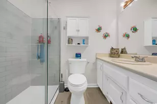 609 Bay St, North Myrtle Beach, SC 29582 - Photo 17