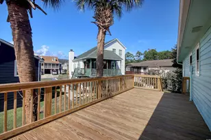 462 Bay Dr, Garden City, SC 29576 - Photo 23