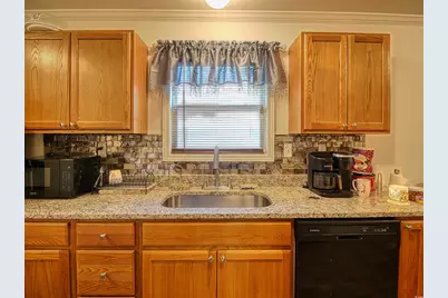 215 W James St., Mullins, SC 29574 - Photo 9