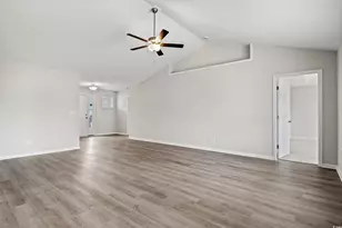 335 Barn Owl Wy, Conway, SC 29527 - Photo 3