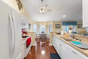 6713 Wisteria Dr, Myrtle Beach, SC 29588 - Photo 7