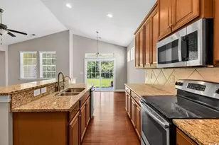 2011 Oxford St, Myrtle Beach, SC 29577 - Photo 5