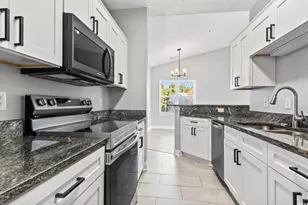100 Fountain Pointe Ln, Myrtle Beach, SC 29579 - Photo 11