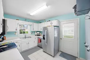 209 Stonebrook Dr, Myrtle Beach, SC 29588 - Photo 9