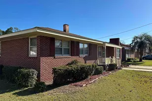 1411 E Harrison St, Dillon, SC 29536 - Photo 3