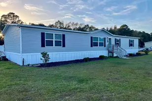 819 Loop Cir, Longs, SC 29568 - Photo 3