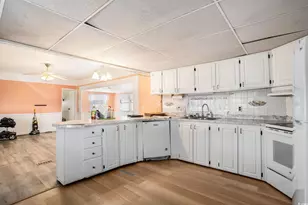 109 Village Ct, Murrells Inlet, SC 29576 - Photo 11