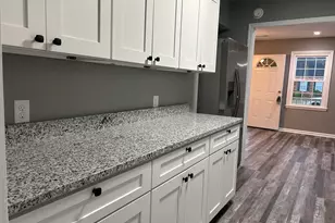 404 E Richardson Ave, Hemingway, SC 29554 - Photo 9