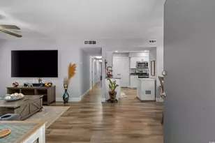 10301 N Kings Hwy, Myrtle Beach, SC 29572 - Photo 3