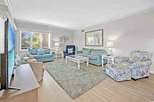 320 Myrtle Ave, Pawleys Island, SC 29585 - Photo 15