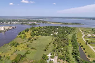 610 Bayview Dr, Georgetown, SC 29440 - Photo 25
