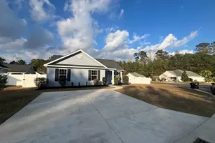 225 Upper Saddle Cir, Conway, SC 29526 - Photo 3