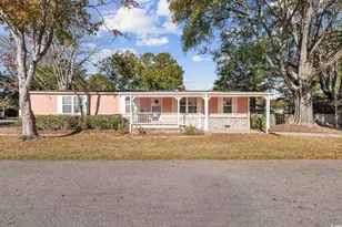 22 Crooked Island Cir, Murrells Inlet, SC 29576 - Photo 1