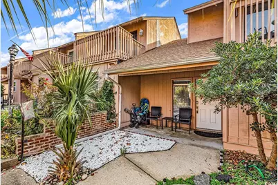 305 21st Ave. S #113, Myrtle Beach, SC 29577 - Photo 1