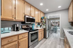 1031 N Dogwood Dr, Surfside Beach, SC 29575 - Photo 11