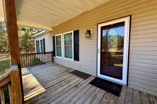 393 Coleman Rd, Greeleyville, SC 29056 - Photo 17