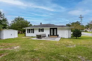 1604 Forest Dr, Little River, SC 29566 - Photo 35