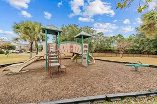 2025 Silvercrest Dr, Myrtle Beach, SC 29579 - Photo 33