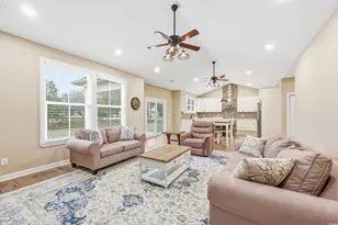 214 Carolina Dr, Loris, SC 29569 - Photo 9