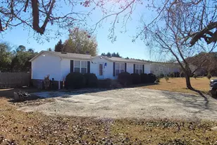 1781 Dixie Ct, Loris, SC 29569 - Photo 3