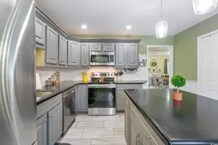 6674 Wisteria Dr, Myrtle Beach, SC 29588 - Photo 5