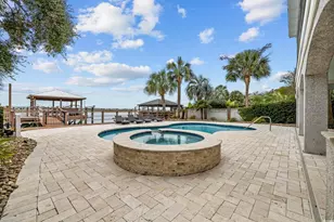 636 N Creekside Dr, Garden City, SC 29576 - Photo 35