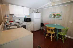 724 1st St, Garden City, SC 29576 - Photo 15