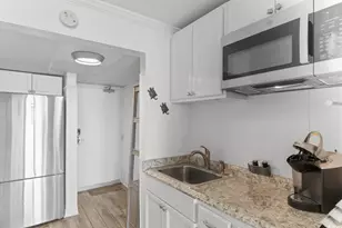 201 74th Ave N, Myrtle Beach, SC 29572 - Photo 5