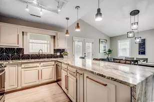 10056 Kings Rd, Myrtle Beach, SC 29572 - Photo 5