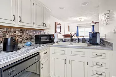 816 9th Ave. S #201C, North Myrtle Beach, SC 29582 - Photo 3