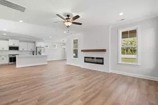 702 Daisy Bank Cir, Georgetown, SC 29440 - Photo 3