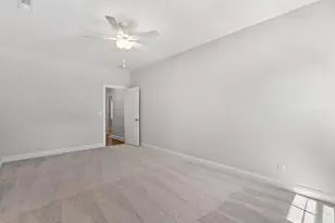 83 Seapine Dr, Pawleys Island, SC 29585 - Photo 3