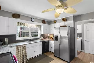 207 Green Lake Dr, Myrtle Beach, SC 29572 - Photo 5