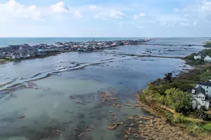 310 Marsh Pl, Murrells Inlet, SC 29576 - Photo 3