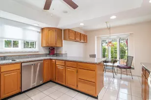 302 Sunnehanna Dr, Myrtle Beach, SC 29588 - Photo 5