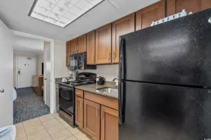 1105 S Ocean Blvd S, Myrtle Beach, SC 29577 - Photo 5