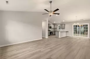 180 Gray Owl Dr, Conway, SC 29527 - Photo 3