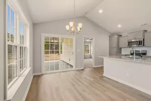 886 Owls Nest Dr, Conway, SC 29527 - Photo 5