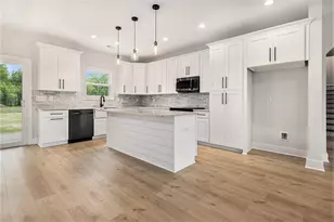 1124 Merritt Rd, Conway, SC 29526 - Photo 11